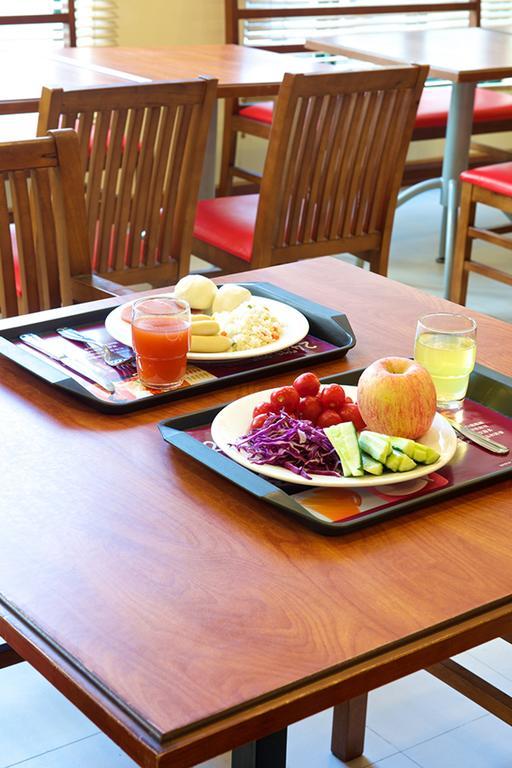 Ibis Ningbo Qianhu Plaza Hotel Екстер'єр фото
