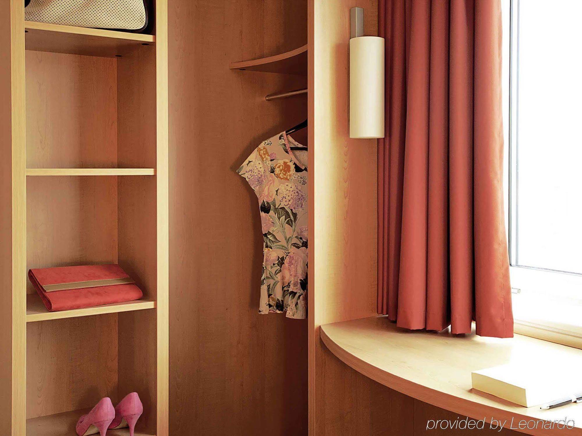 Ibis Ningbo Qianhu Plaza Hotel Екстер'єр фото
